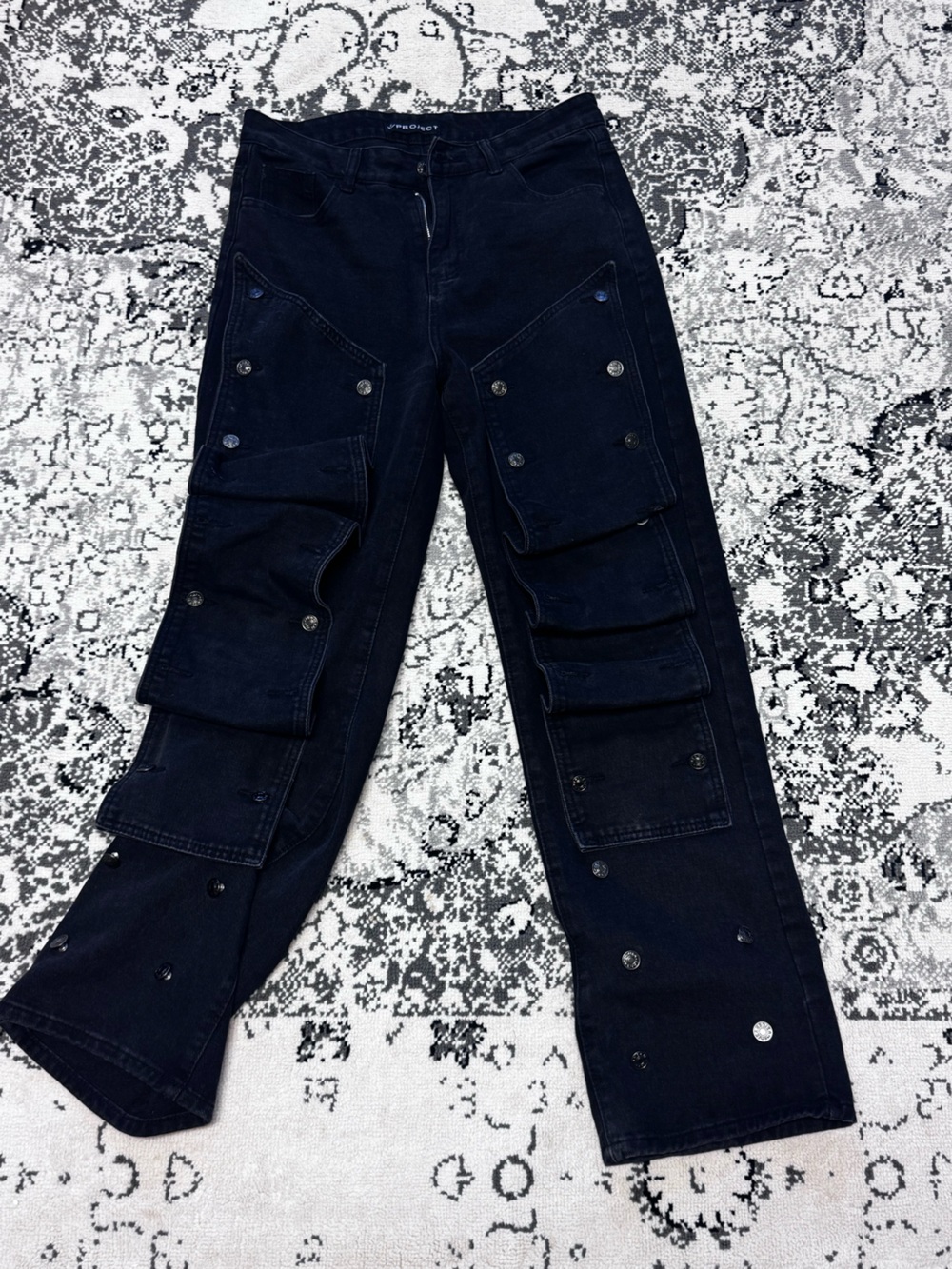 Charcoal Y Project Straight Cargo Jeans with Snap-Pocket Details Sz L/32